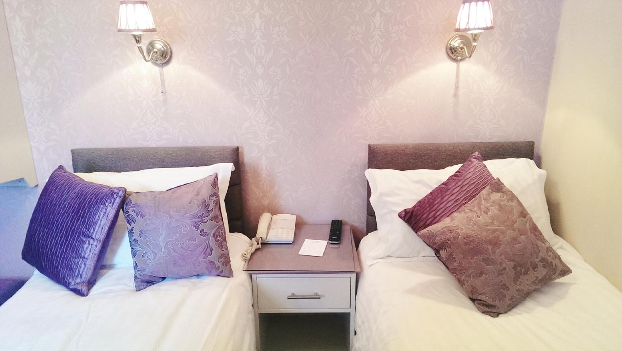 Maesmawr Hall Hotel Caersws Bilik gambar
